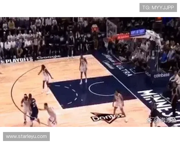 戈贝尔利用挡拆防守制造错位提升内线防守效率