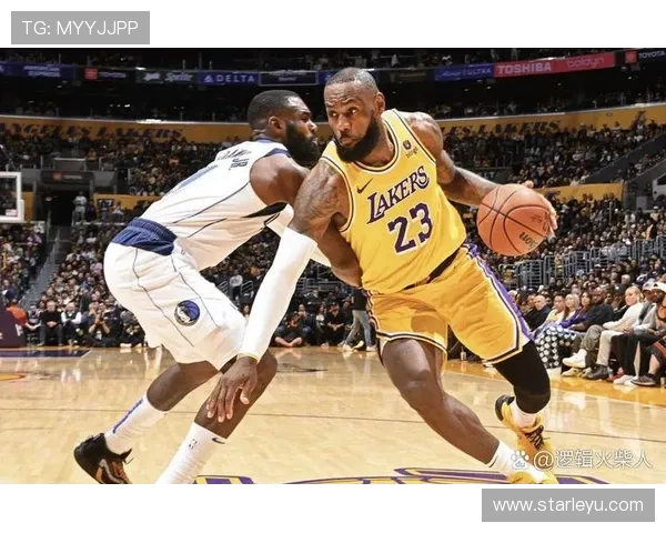 NBA篮球规则里防守三秒到底要怎么判定才算违例？